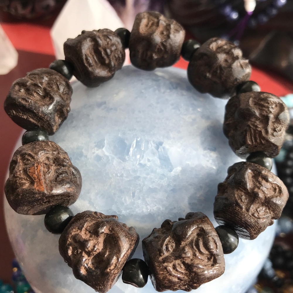 Wood carved peaceful Buddha bracelets - Picture 6 of 8